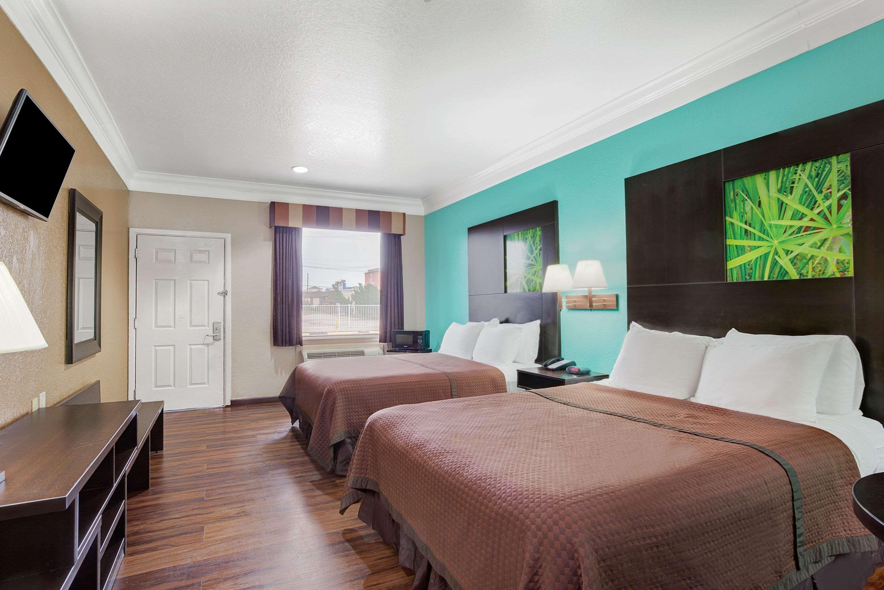 Hotel Super 8 By Wyndham Galveston Extérieur photo